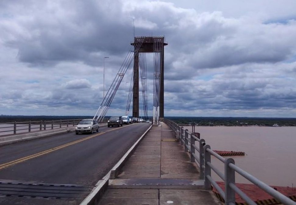 Hay demoras en el puente Chaco Corrientes ActualidadChaco