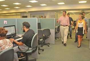 Capitanich recorrio obras de Call Center a inaugurarse