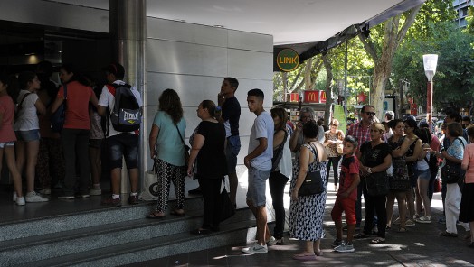 Lunes complicado en los bancos por el paro de ma ana y el